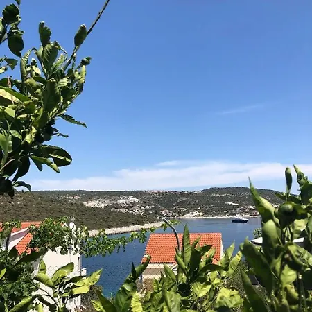 Seafront House Antonia