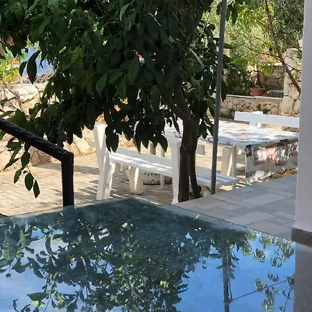 Holiday home Seafront House Antonia Rogoznica (Sibenik-Knin)